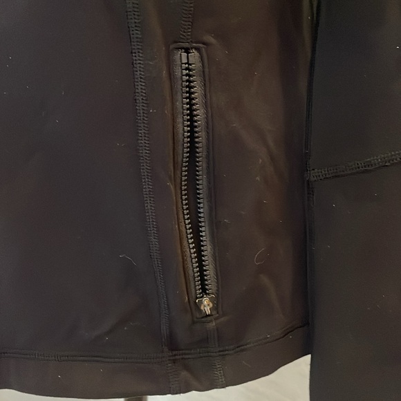 Lululemon Define jacket - Picture 4 of 9